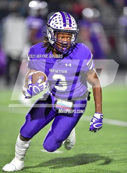 Thumbnail 2 in Waskom vs. Newton (UIL 3A Region Semifinal Playoff) photogallery.