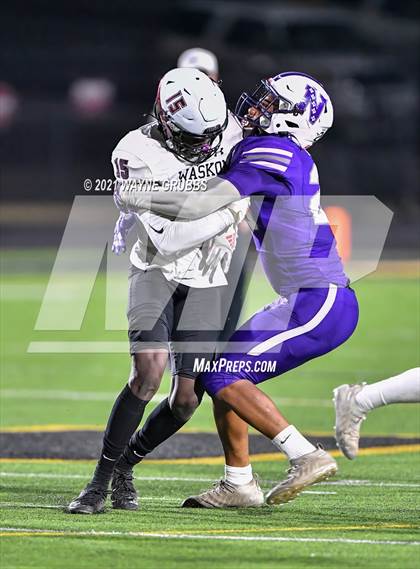 Thumbnail 2 in Waskom vs. Newton (UIL 3A Region Semifinal Playoff) photogallery.