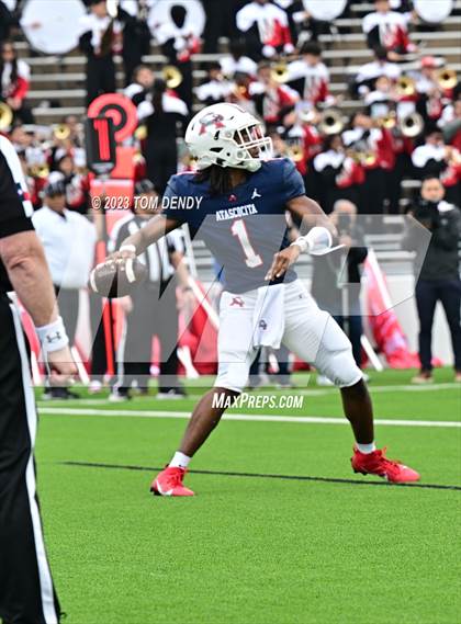 Thumbnail 3 in North Shore vs Atascocita (UIL 6A D1 Region 3 Final) photogallery.
