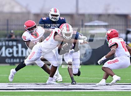 Thumbnail 1 in North Shore vs Atascocita (UIL 6A D1 Region 3 Final) photogallery.