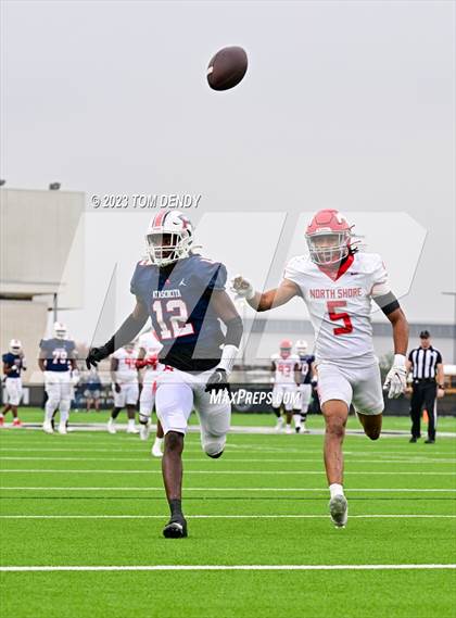 Thumbnail 2 in North Shore vs Atascocita (UIL 6A D1 Region 3 Final) photogallery.