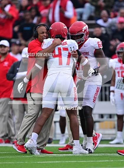 Thumbnail 1 in North Shore vs Atascocita (UIL 6A D1 Region 3 Final) photogallery.