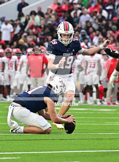 Thumbnail 2 in North Shore vs Atascocita (UIL 6A D1 Region 3 Final) photogallery.