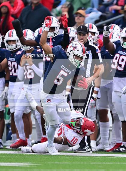 Thumbnail 1 in North Shore vs Atascocita (UIL 6A D1 Region 3 Final) photogallery.