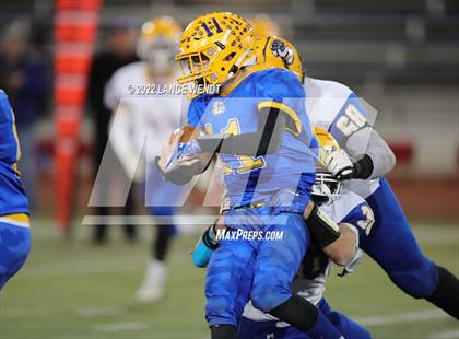 Thumbnail 3 in Simla @ Dove Creek (CHSAA Class A 8 Man Final) photogallery.