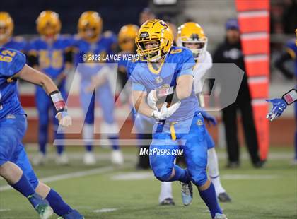 Thumbnail 3 in Simla @ Dove Creek (CHSAA Class A 8 Man Final) photogallery.