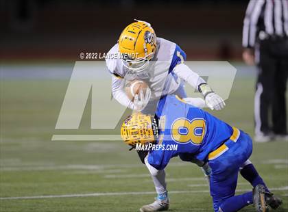 Thumbnail 2 in Simla @ Dove Creek (CHSAA Class A 8 Man Final) photogallery.