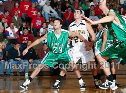 Thumbnail 2 in Triton Central vs. Morristown photogallery.