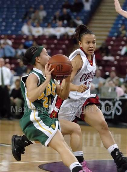 Thumbnail 1 in Brea Olinda vs. Carondelet (CIF State D2 Final) photogallery.