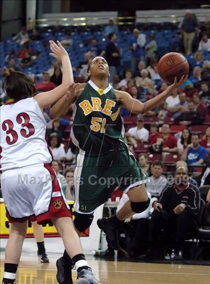 Thumbnail 3 in Brea Olinda vs. Carondelet (CIF State D2 Final) photogallery.