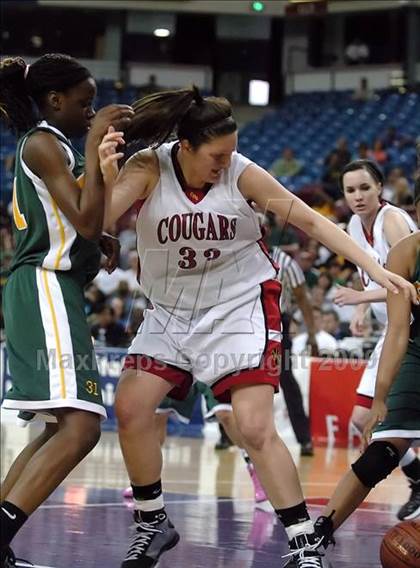 Thumbnail 3 in Brea Olinda vs. Carondelet (CIF State D2 Final) photogallery.