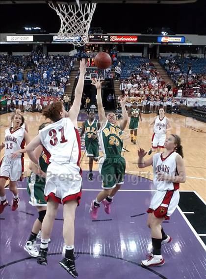 Thumbnail 3 in Brea Olinda vs. Carondelet (CIF State D2 Final) photogallery.