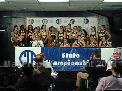 Thumbnail 3 in Brea Olinda vs. Carondelet (CIF State D2 Final) photogallery.