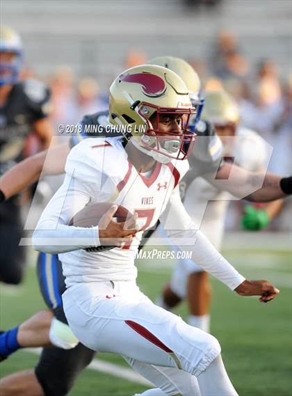 Thumbnail 3 in Santa Margarita vs. Downey photogallery.