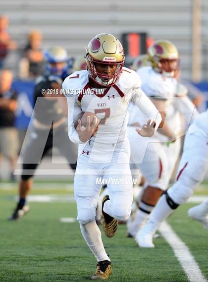 Thumbnail 3 in Santa Margarita vs. Downey photogallery.