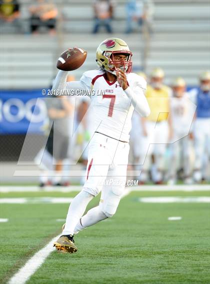 Thumbnail 2 in Santa Margarita vs. Downey photogallery.