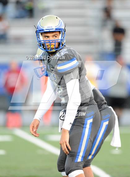 Thumbnail 2 in Santa Margarita vs. Downey photogallery.
