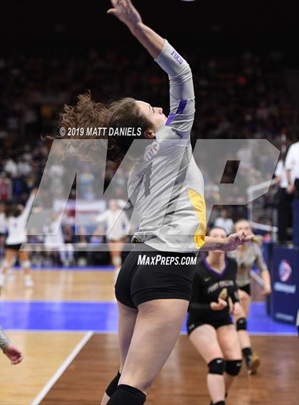Thumbnail 3 in Legend vs. Fort Collins (CHSAA 5A Playoff) photogallery.