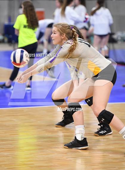 Thumbnail 3 in Legend vs. Fort Collins (CHSAA 5A Playoff) photogallery.