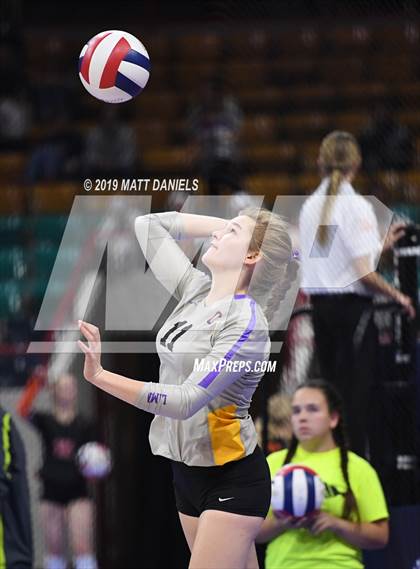 Thumbnail 3 in Legend vs. Fort Collins (CHSAA 5A Playoff) photogallery.