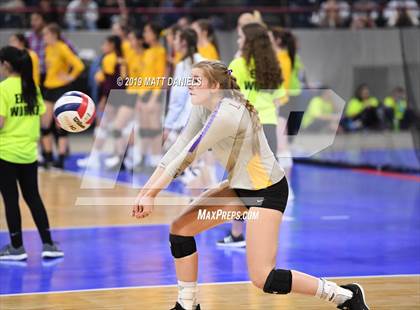 Thumbnail 2 in Legend vs. Fort Collins (CHSAA 5A Playoff) photogallery.