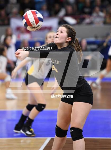 Thumbnail 2 in Legend vs. Fort Collins (CHSAA 5A Playoff) photogallery.