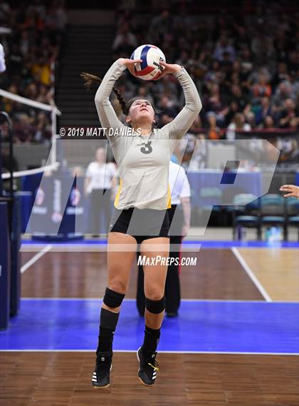 Thumbnail 3 in Legend vs. Fort Collins (CHSAA 5A Playoff) photogallery.