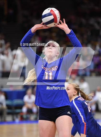 Thumbnail 1 in Legend vs. Fort Collins (CHSAA 5A Playoff) photogallery.