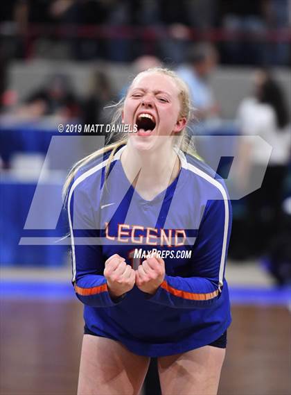 Thumbnail 2 in Legend vs. Fort Collins (CHSAA 5A Playoff) photogallery.