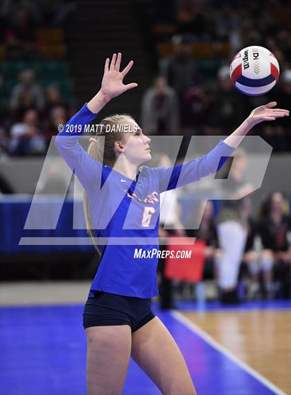 Thumbnail 3 in Legend vs. Fort Collins (CHSAA 5A Playoff) photogallery.