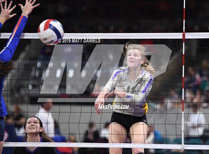 Thumbnail 1 in Legend vs. Fort Collins (CHSAA 5A Playoff) photogallery.