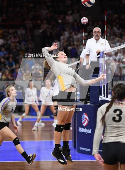 Thumbnail 3 in Legend vs. Fort Collins (CHSAA 5A Playoff) photogallery.