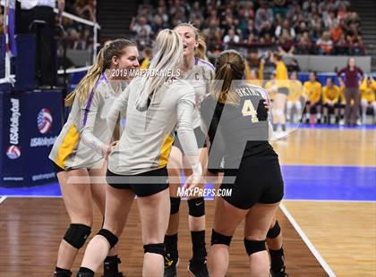 Thumbnail 2 in Legend vs. Fort Collins (CHSAA 5A Playoff) photogallery.