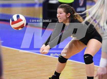 Thumbnail 2 in Legend vs. Fort Collins (CHSAA 5A Playoff) photogallery.