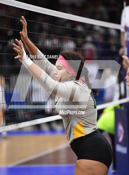 Thumbnail 3 in Legend vs. Fort Collins (CHSAA 5A Playoff) photogallery.