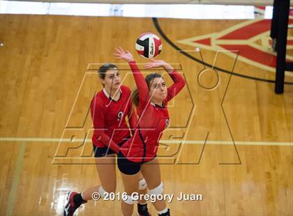 Thumbnail 2 in St. Martin's Episcopal vs Ursuline Academy (Sacred Heart Jamboree) photogallery.
