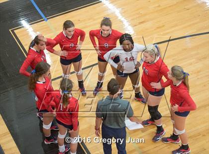 Thumbnail 2 in St. Martin's Episcopal vs Ursuline Academy (Sacred Heart Jamboree) photogallery.