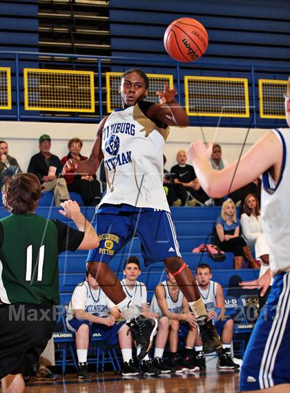 Thumbnail 3 in Carter @ Gatlinburg-Pittman photogallery.