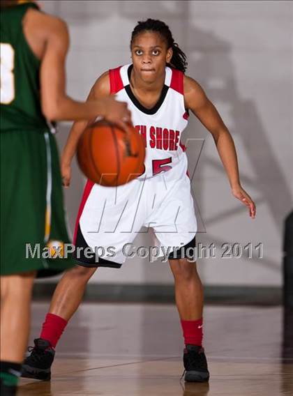 Thumbnail 2 in Cypress Falls vs. North Shore (5A Region III Semifinal) photogallery.