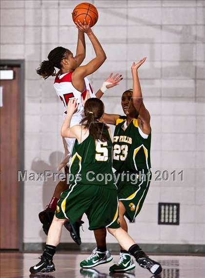 Thumbnail 1 in Cypress Falls vs. North Shore (5A Region III Semifinal) photogallery.