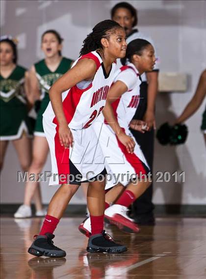 Thumbnail 2 in Cypress Falls vs. North Shore (5A Region III Semifinal) photogallery.
