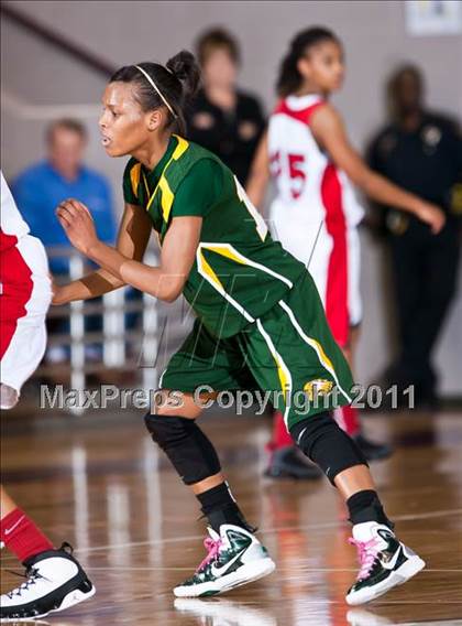 Thumbnail 1 in Cypress Falls vs. North Shore (5A Region III Semifinal) photogallery.