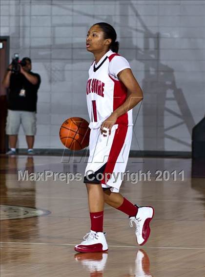 Thumbnail 1 in Cypress Falls vs. North Shore (5A Region III Semifinal) photogallery.