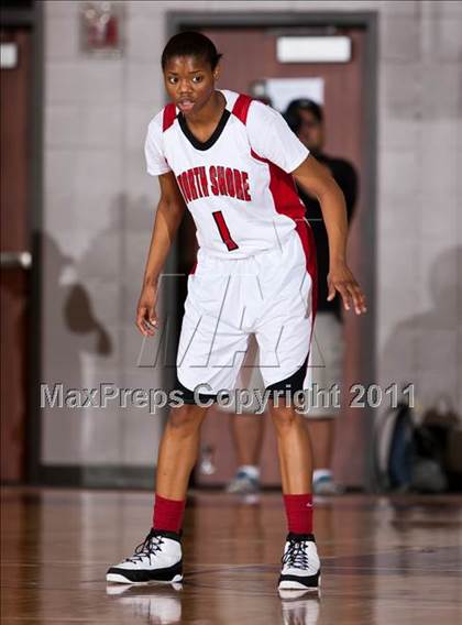 Thumbnail 1 in Cypress Falls vs. North Shore (5A Region III Semifinal) photogallery.