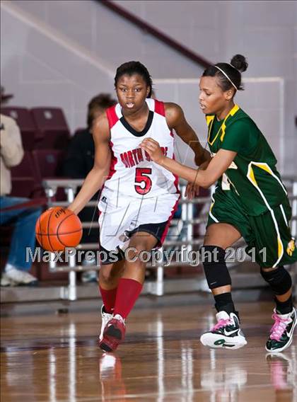 Thumbnail 3 in Cypress Falls vs. North Shore (5A Region III Semifinal) photogallery.