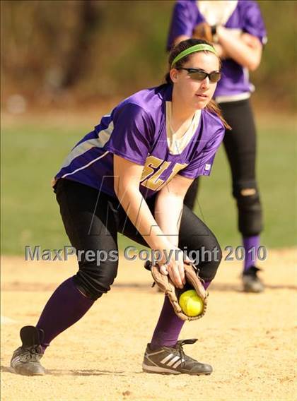 Thumbnail 3 in Harborfields @ Islip photogallery.