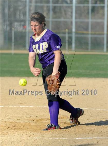 Thumbnail 1 in Harborfields @ Islip photogallery.