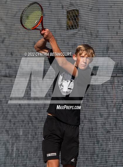 Thumbnail 1 in 5A CHSAA Individual Championships Day 1 photogallery.