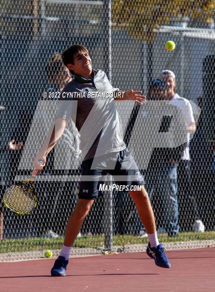 Thumbnail 2 in 5A CHSAA Individual Championships Day 1 photogallery.