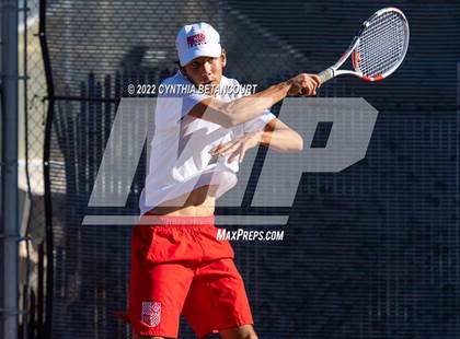 Thumbnail 2 in 5A CHSAA Individual Championships Day 1 photogallery.